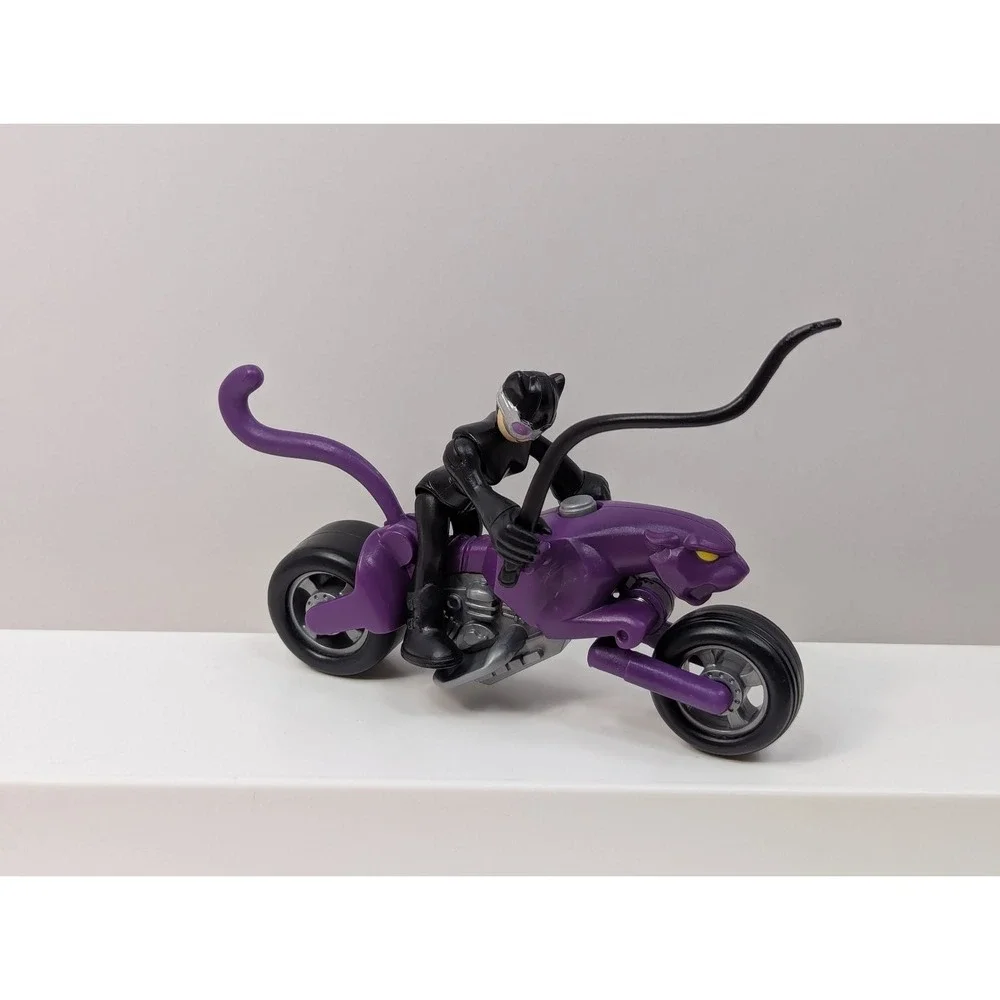 Fisher‎ Price Imaginext DC Super Friends Catwoman Figure Whip Panther Cycle set